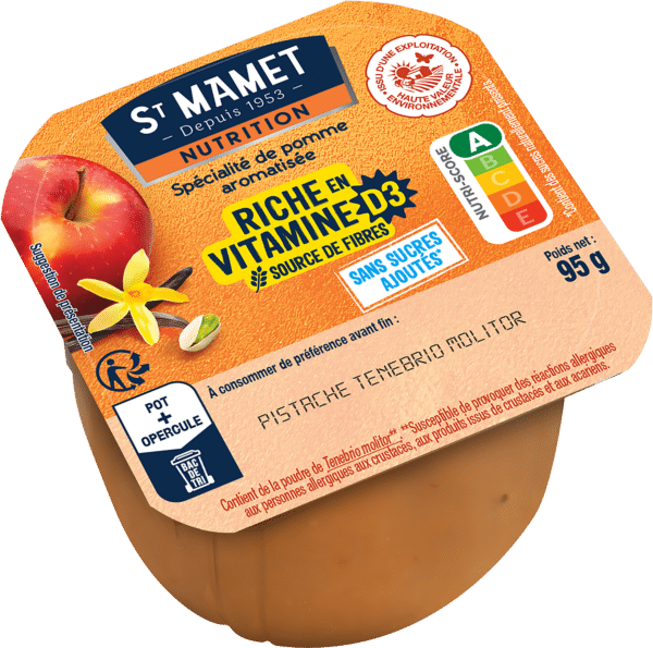 La gamme nutrition compote riche en vitamine D 3 pomme pistache St Mamet